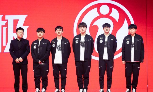 尤为引人注 尤为引人注