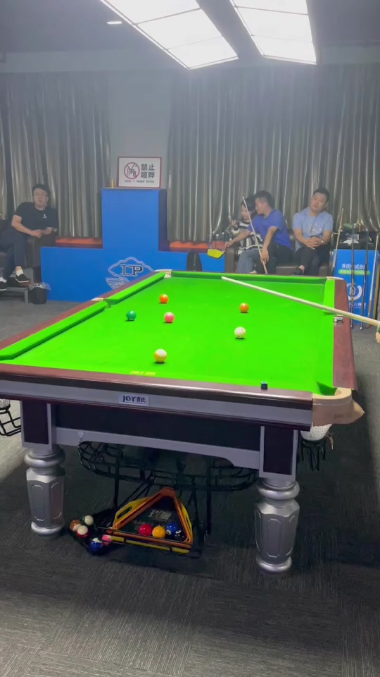 特别是在与 特别是在与